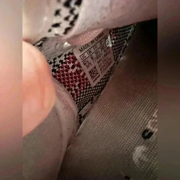 Adidas Yeezy Boost 350 V2 Zebra Size 6.5 - Picture 6 of 8